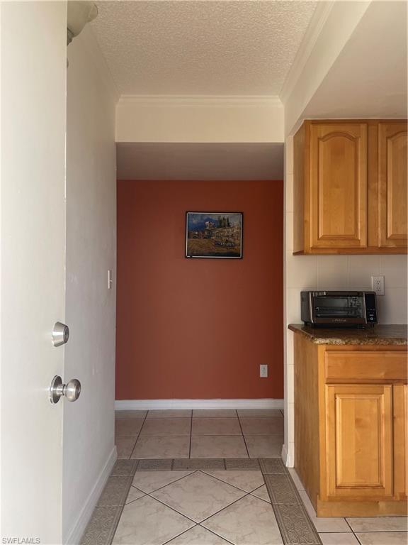 TOWERS CONDO - Residential