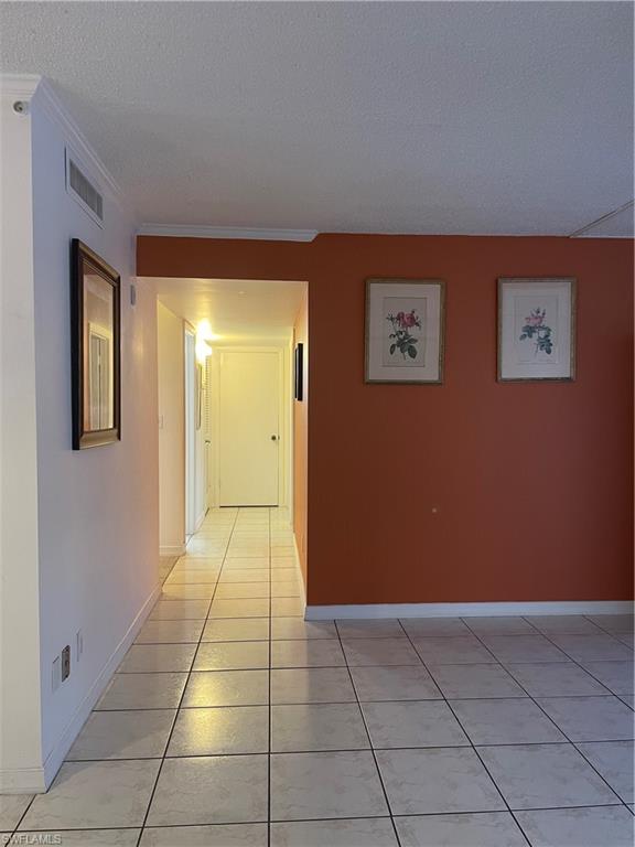 TOWERS CONDO - Residential