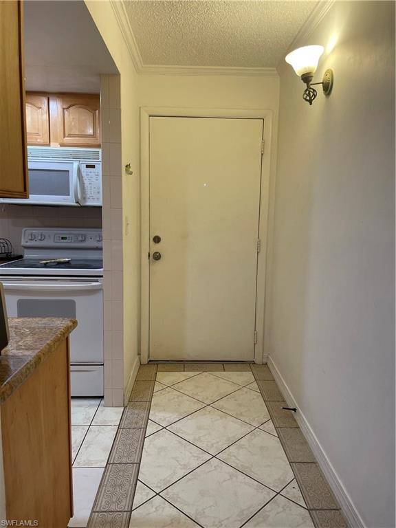 TOWERS CONDO - Residential