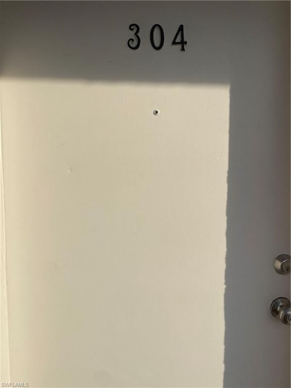 TOWERS CONDO - Residential