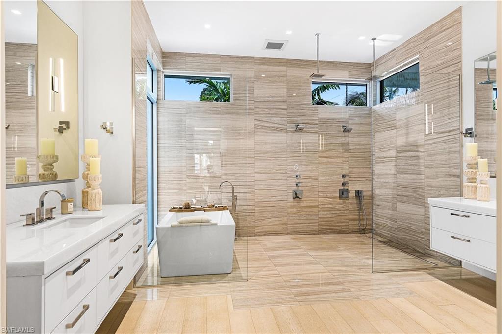 ROYAL HARBOR - Residential