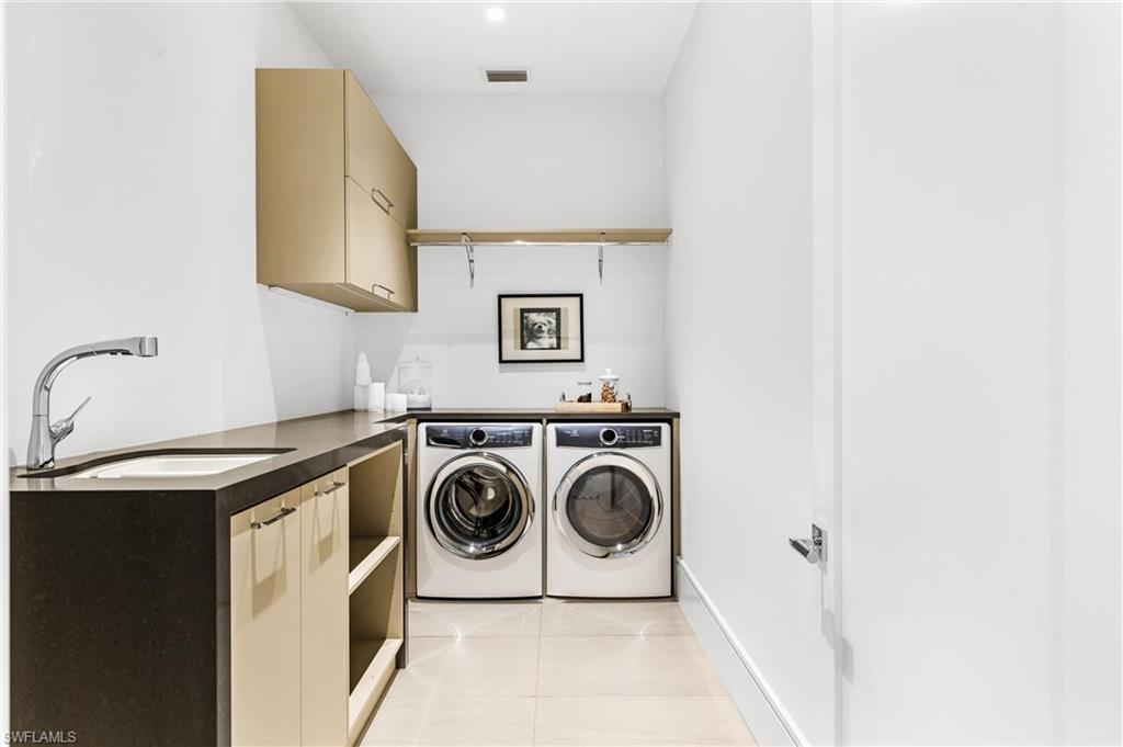 ROYAL HARBOR - Residential