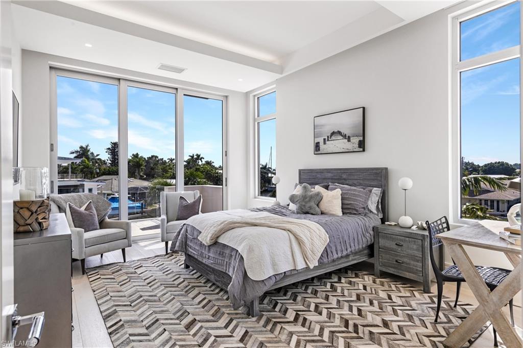 ROYAL HARBOR - Residential