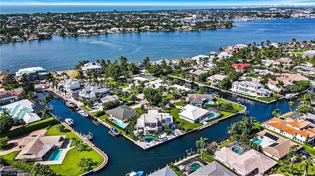 ROYAL HARBOR - Residential