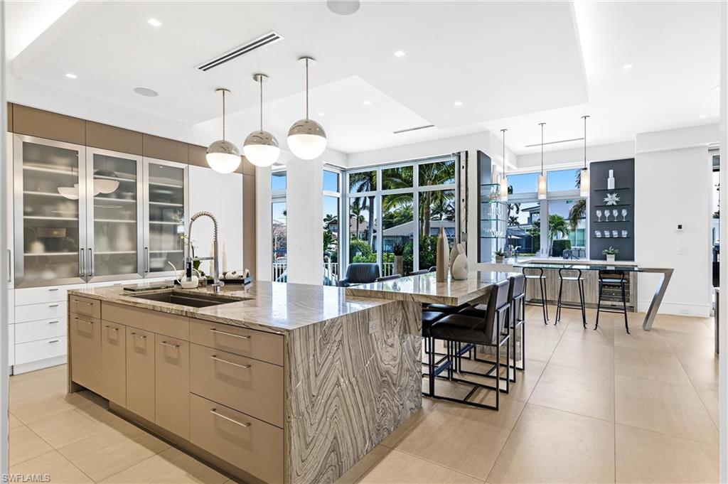 ROYAL HARBOR - Residential