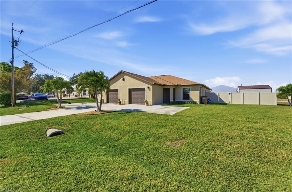 CAPE CORAL - Residential
