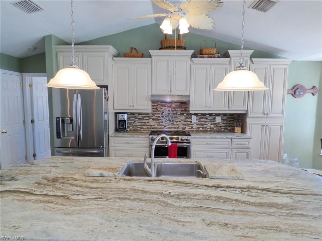 GATOR CIRCLE - Residential