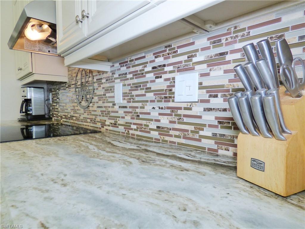 GATOR CIRCLE - Residential