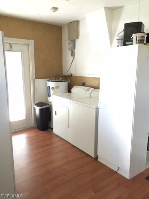 SAN CARLOS PARK - Residential