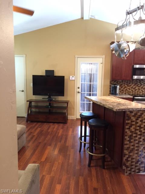 SAN CARLOS PARK - Residential