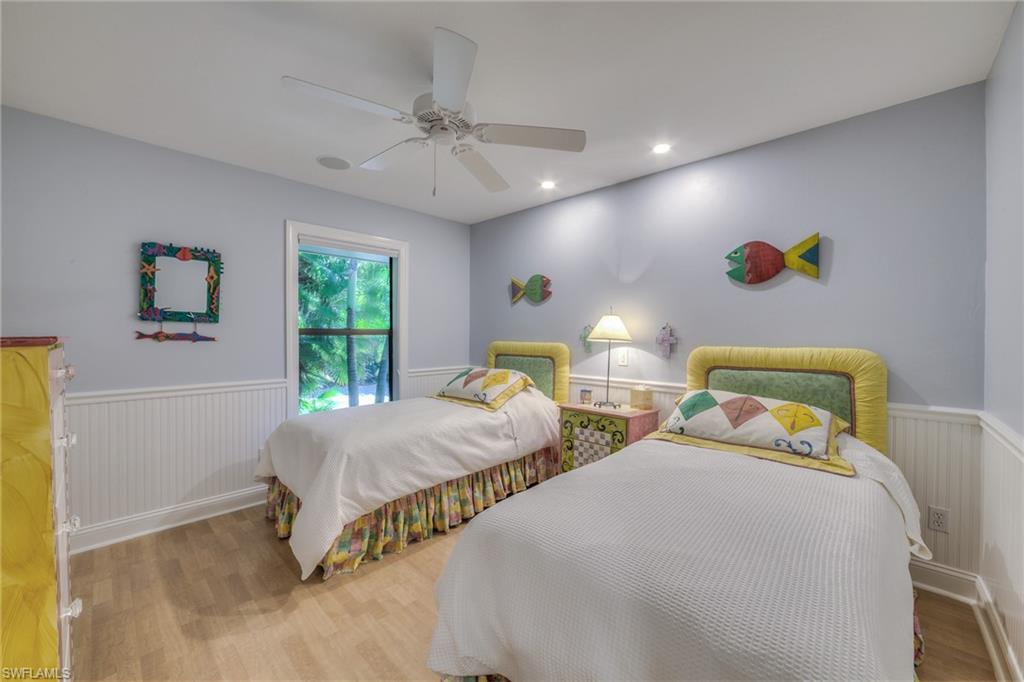 BEACH HOMES - Residential