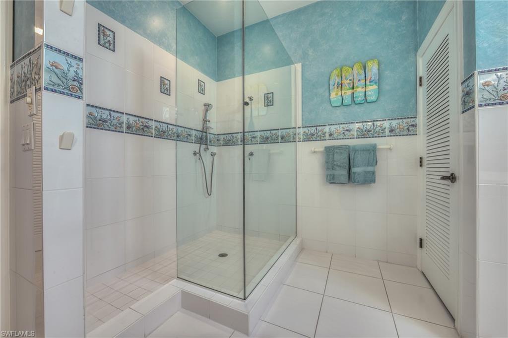 BEACH HOMES - Residential