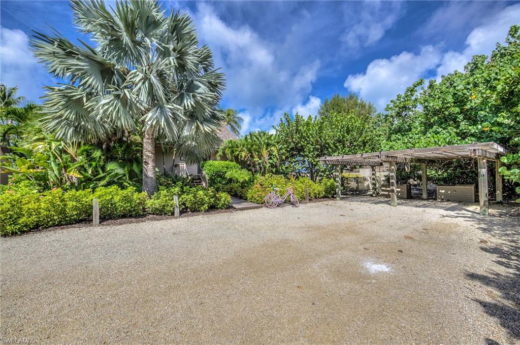 BEACH HOMES - Residential