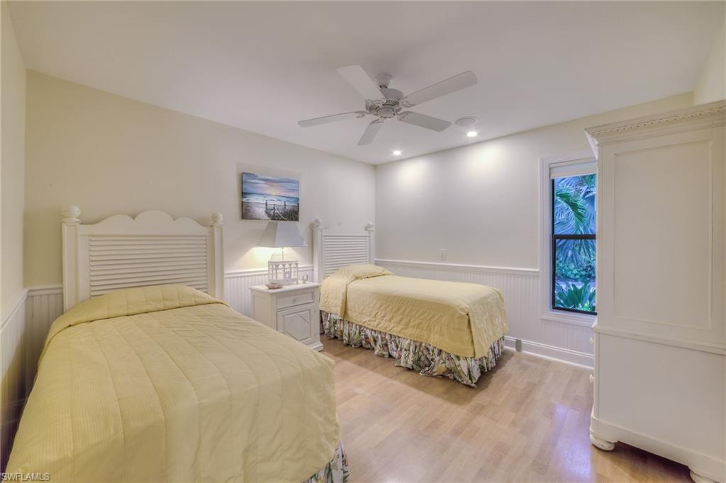 BEACH HOMES - Residential