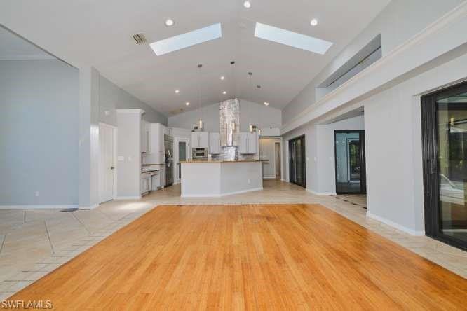 SPANISH WELLS - Residential