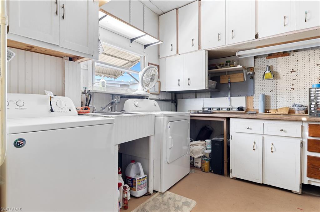 CARRIAGE VILLAGE - Residential