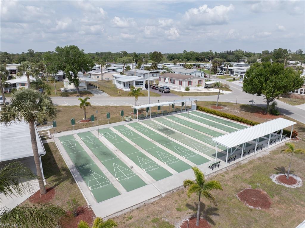 CARRIAGE VILLAGE - Residential