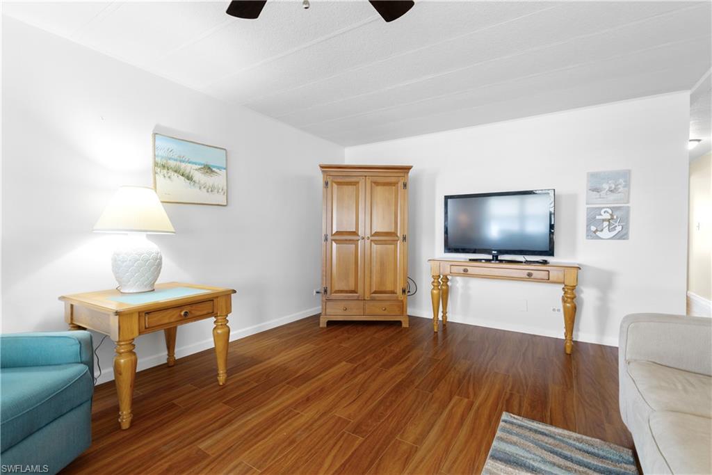 CARRIAGE VILLAGE - Residential