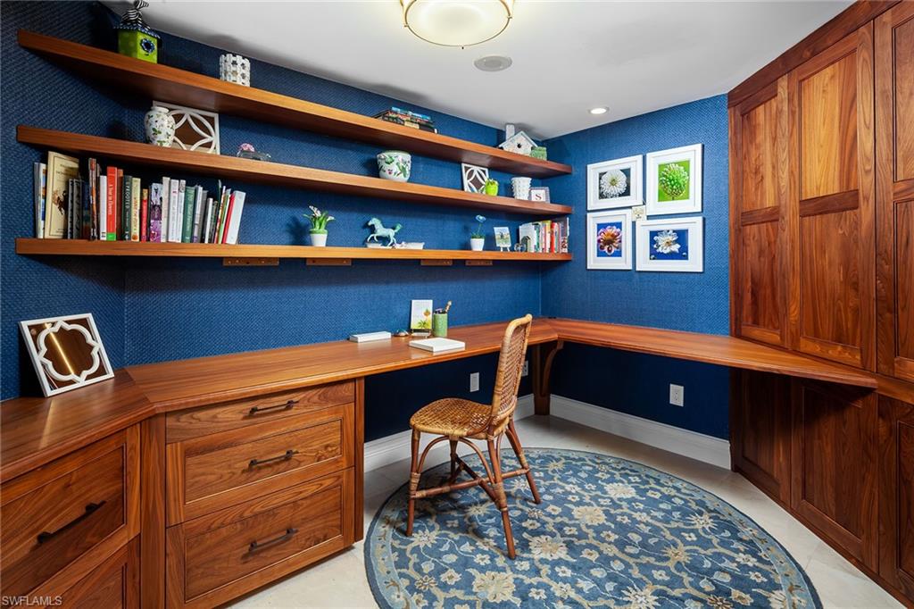 BRIGHTON AT BAY COLONY - Residential