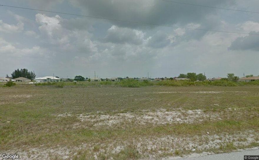 This freshwater vacant residential lot is ready for a new owner. Eastern exposure. Build your dream home here! Up and coming area with much newer built homes.