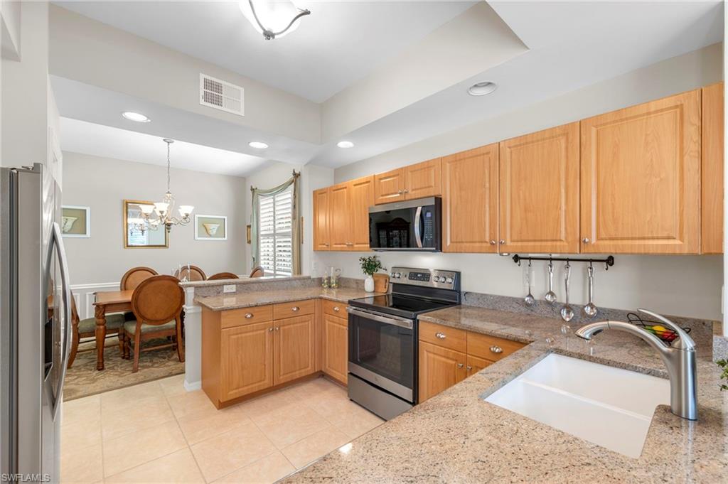 EAGLE RIDGE LAKES - Residential