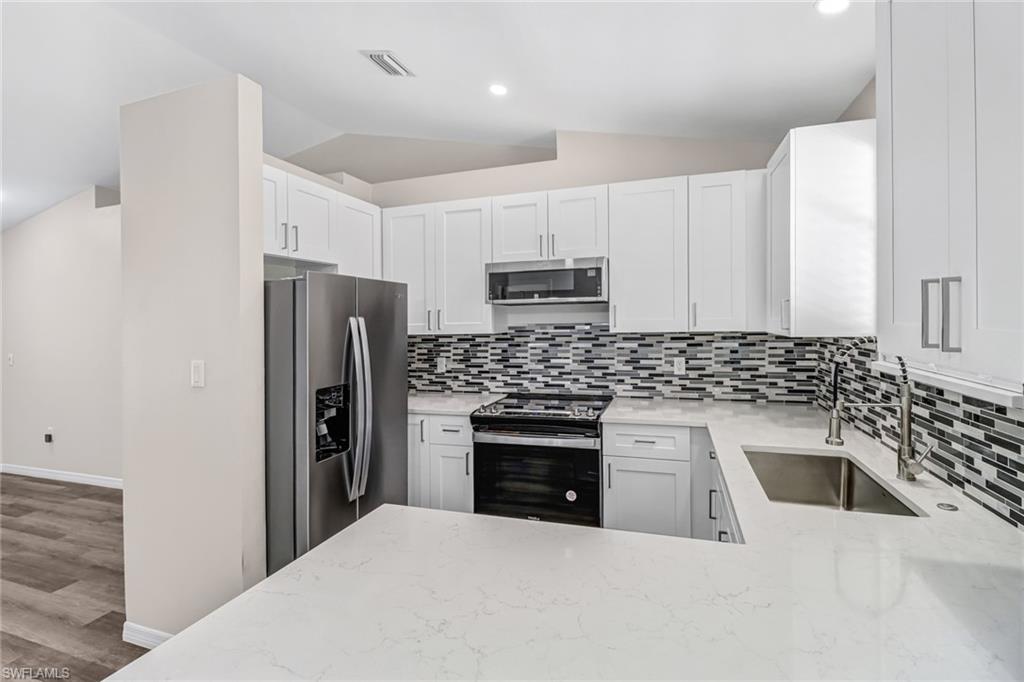 GOLDEN GATE ESTATES - Residential