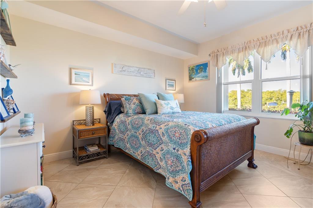 SUNSET CAY VILLAS - Residential