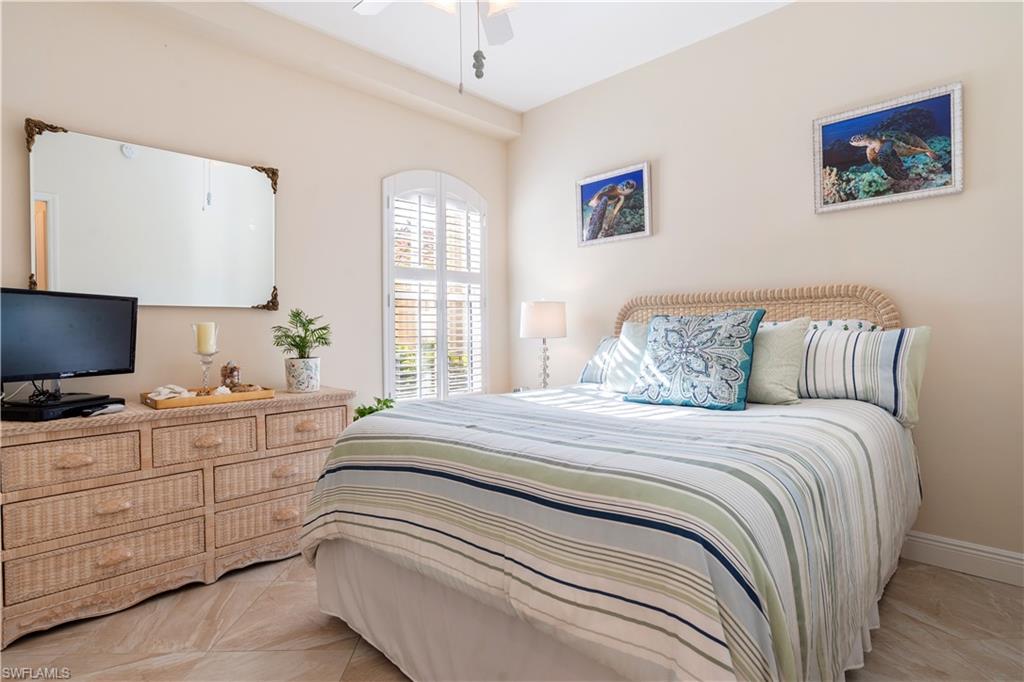 SUNSET CAY VILLAS - Residential