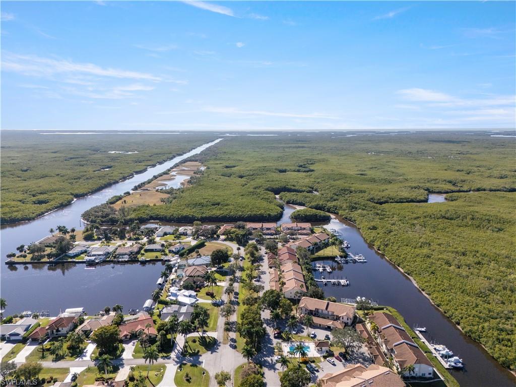 SUNSET CAY VILLAS - Residential