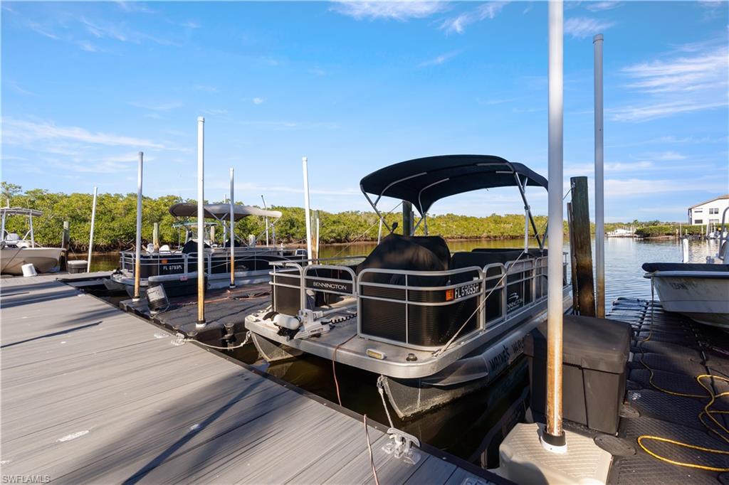 SUNSET CAY VILLAS - Residential