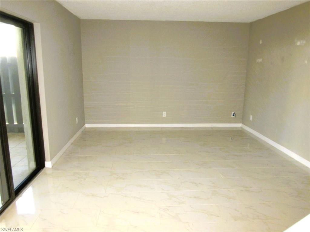 NEWPORT GLEN - Residential