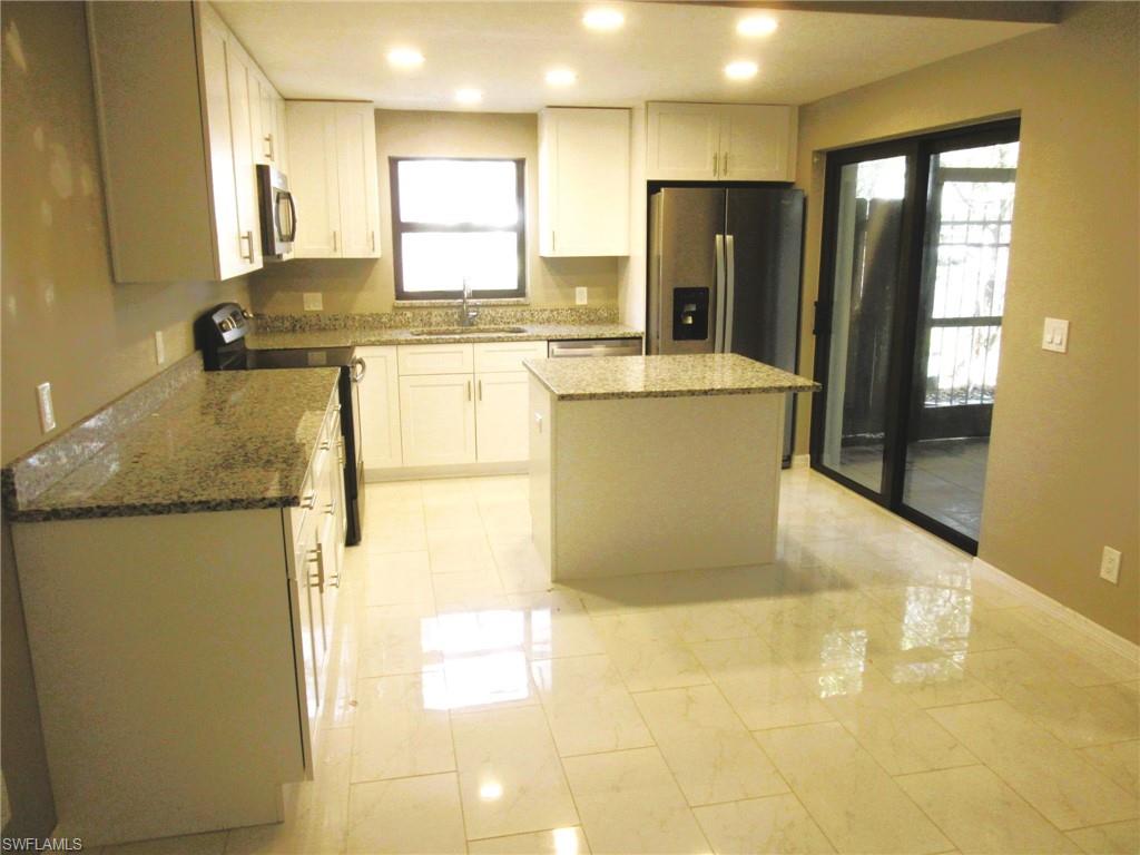 NEWPORT GLEN - Residential