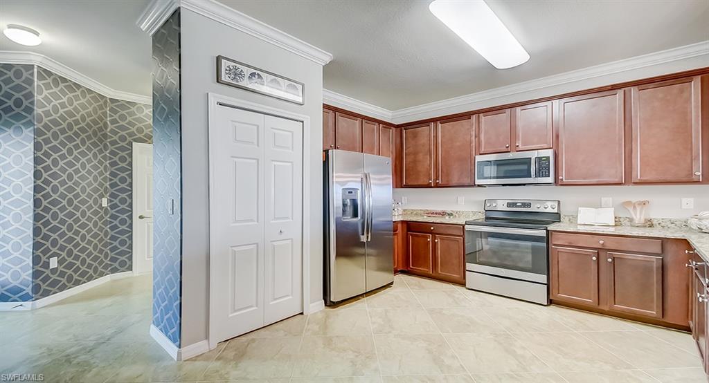 TUCKERS COVE - Residential