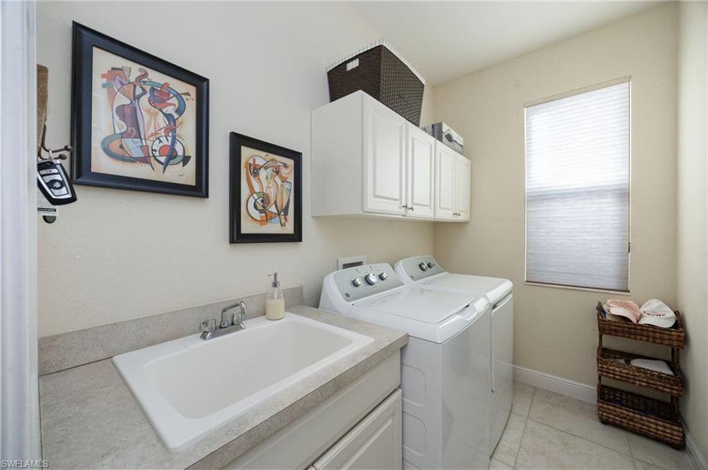 BONITA LAKES - Residential