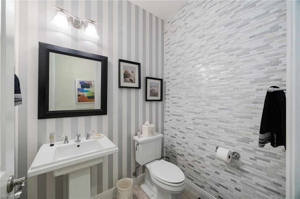 BONITA LAKES - Residential