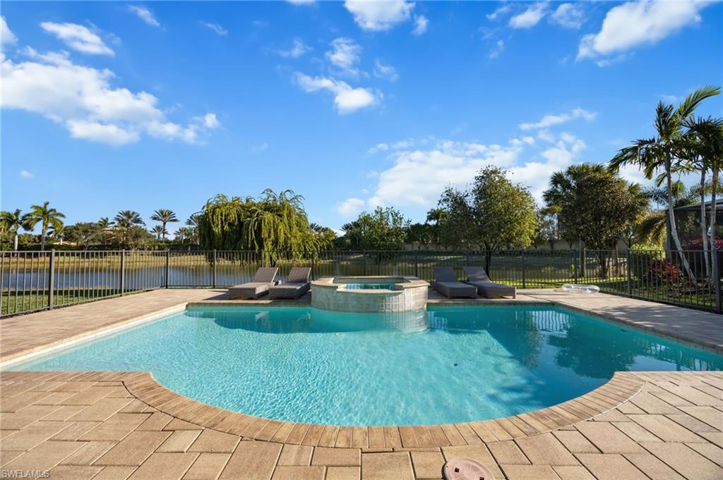 BONITA LAKES - Residential