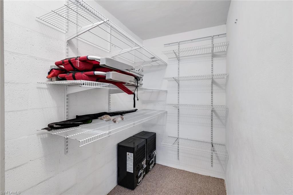 VANDERBILT TOWERS - Residential