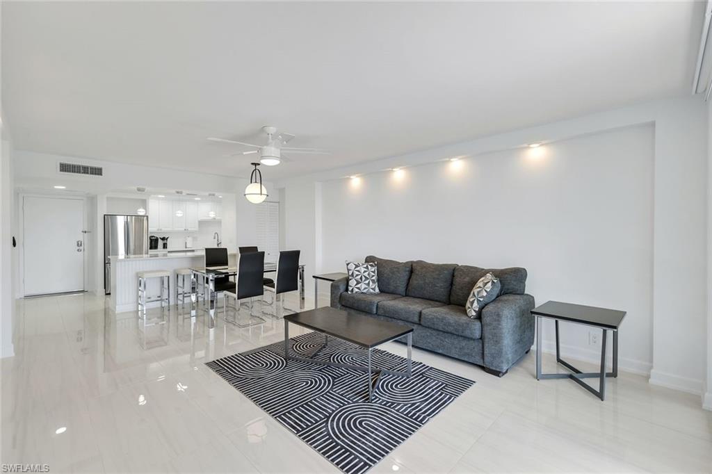 VANDERBILT TOWERS - Residential