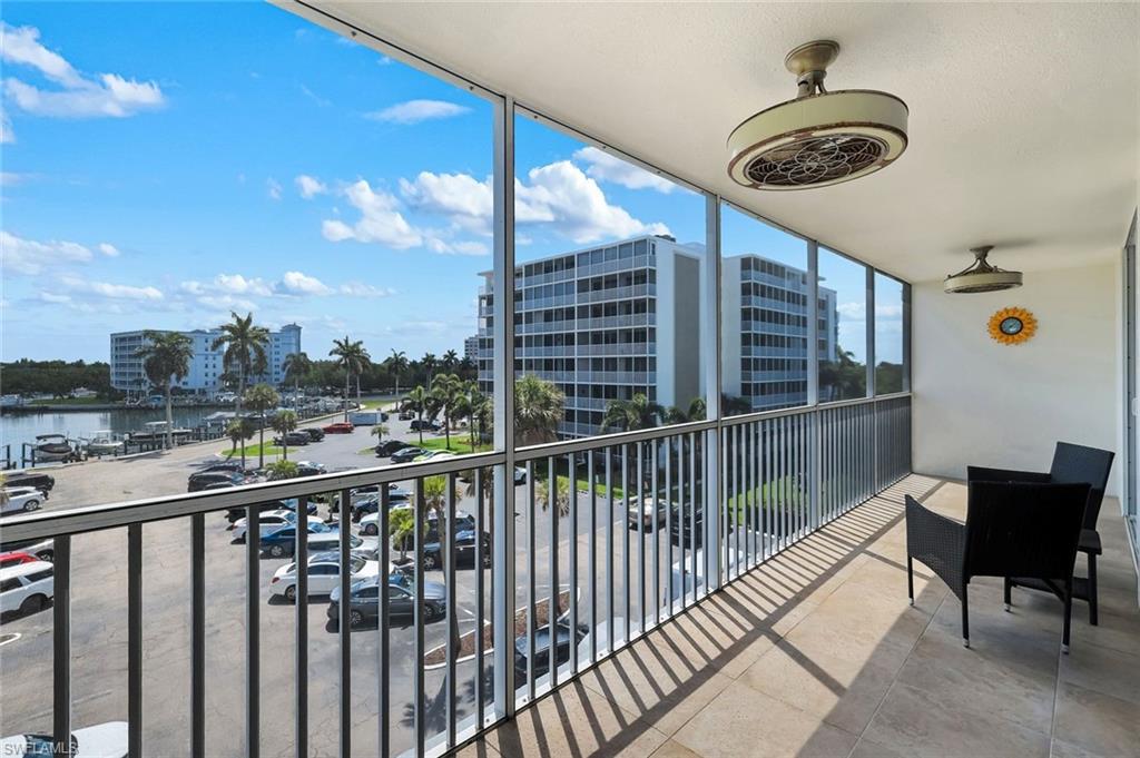 VANDERBILT TOWERS - Residential