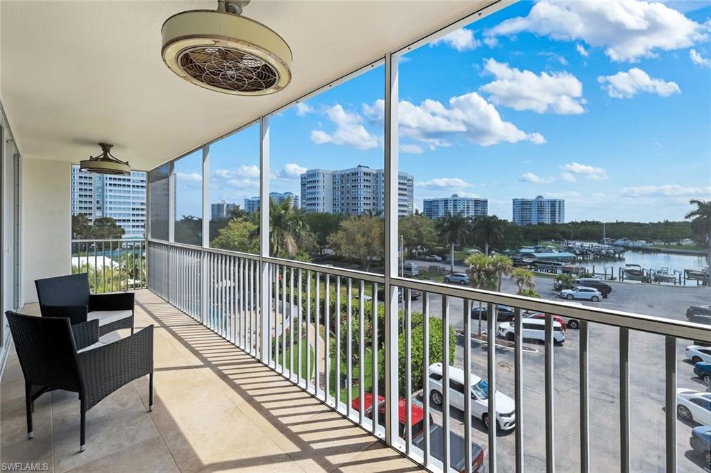 VANDERBILT TOWERS - Residential