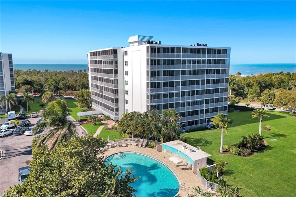 VANDERBILT TOWERS - Residential