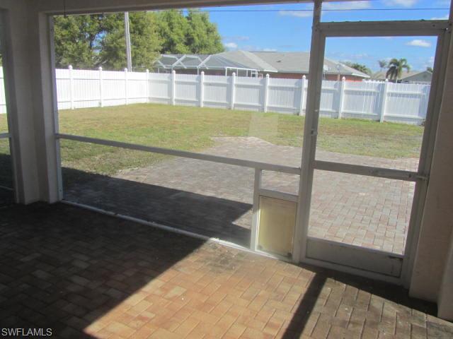 CAPE CORAL - Residential