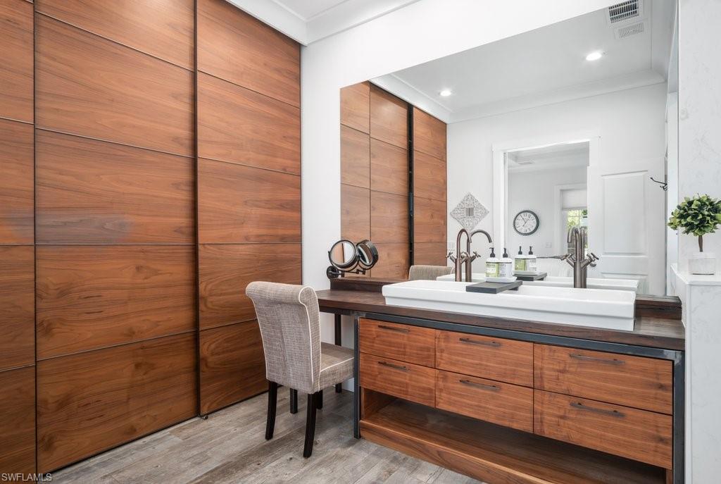 PALM RIVER ESTATES - Residential