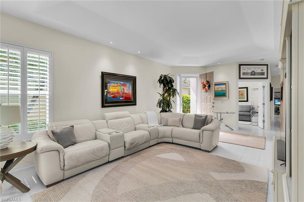 SONOMA LAKE - Residential