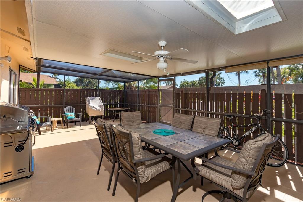 ROYAL WOODS - Residential