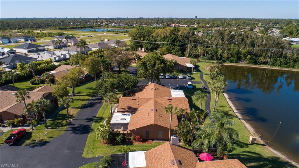 ROYAL WOODS - Residential