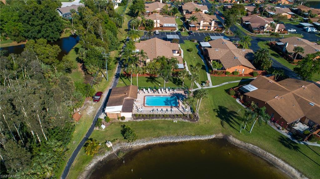 ROYAL WOODS - Residential