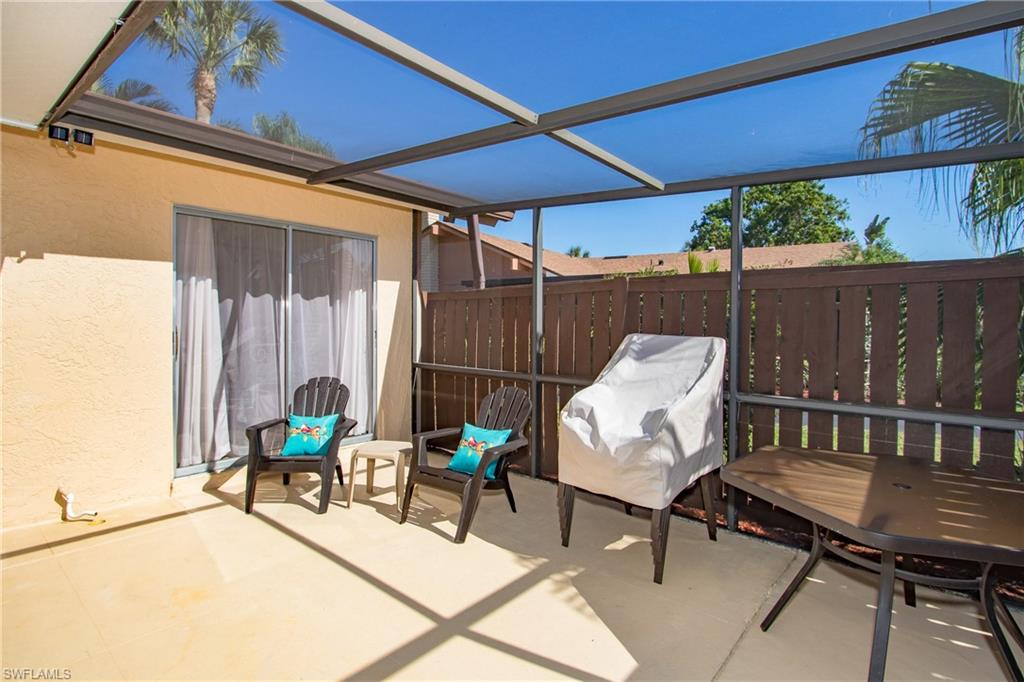 ROYAL WOODS - Residential