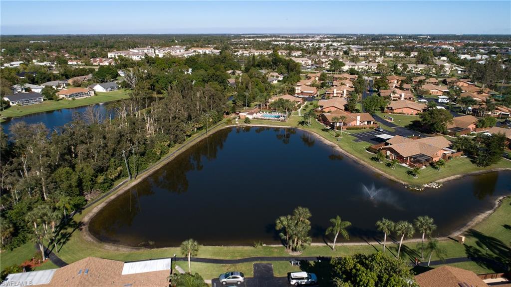 ROYAL WOODS - Residential