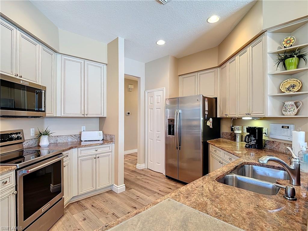 HERONS GLEN - Residential